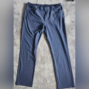 Greg Norman Jordan golf pants 36x32, Mens, Navy, Stretch Flex Fabric,